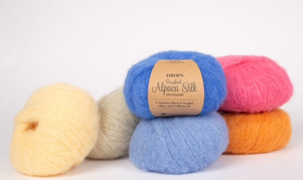 DROPS Brushed Alpaca Silk (alpaka 77%, siid 23%)